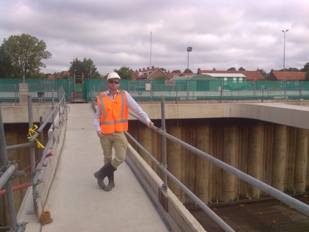 Man op project A4 bouw